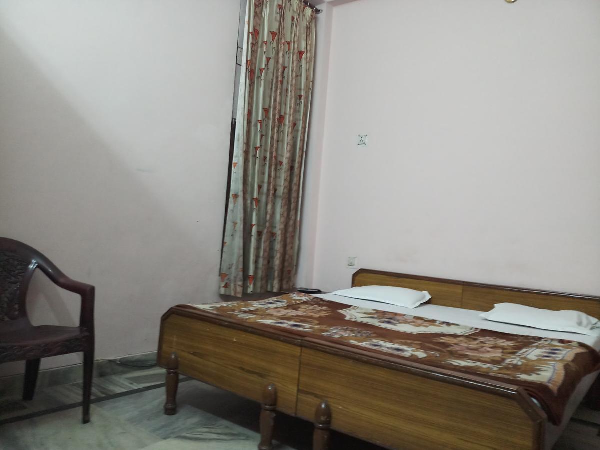 Hotel Satkar, Haridwār Exteriör bild