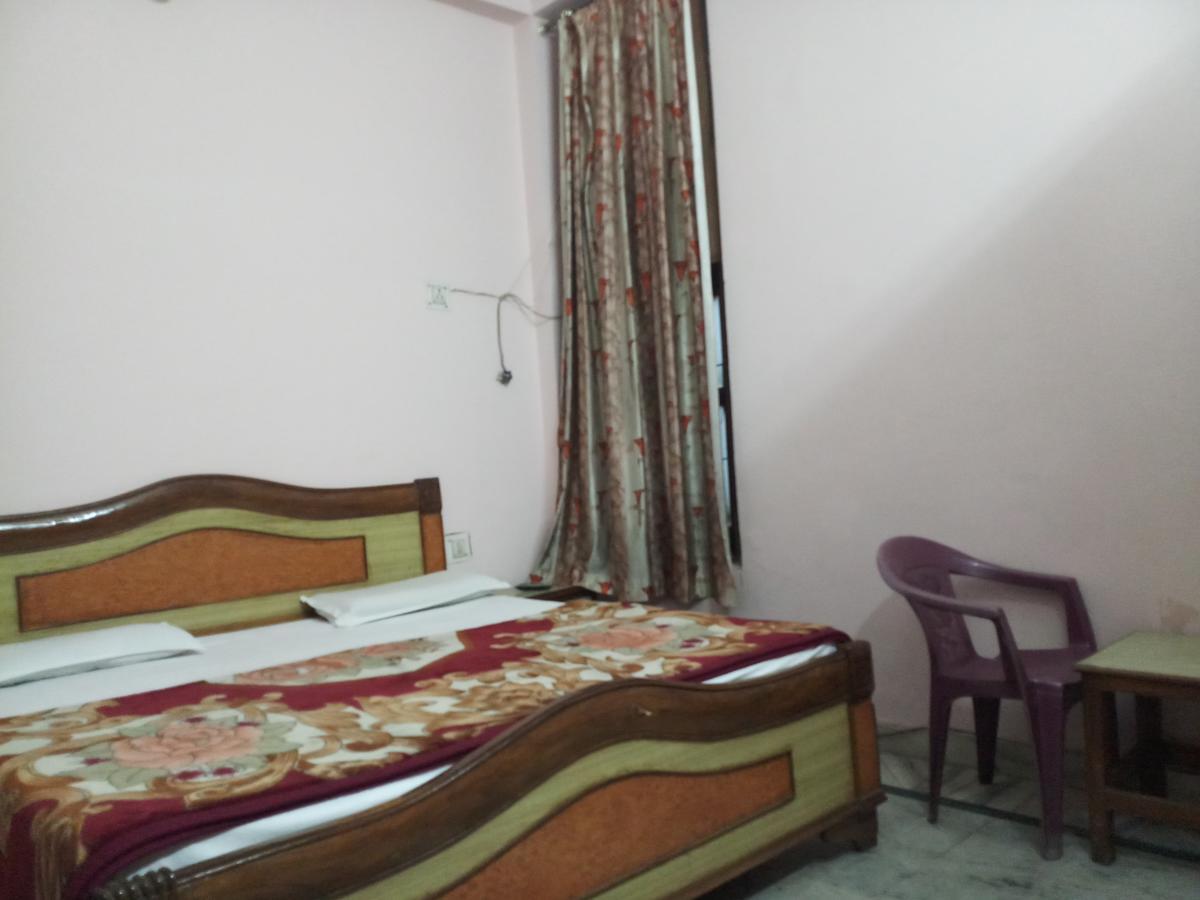Hotel Satkar, Haridwār Exteriör bild