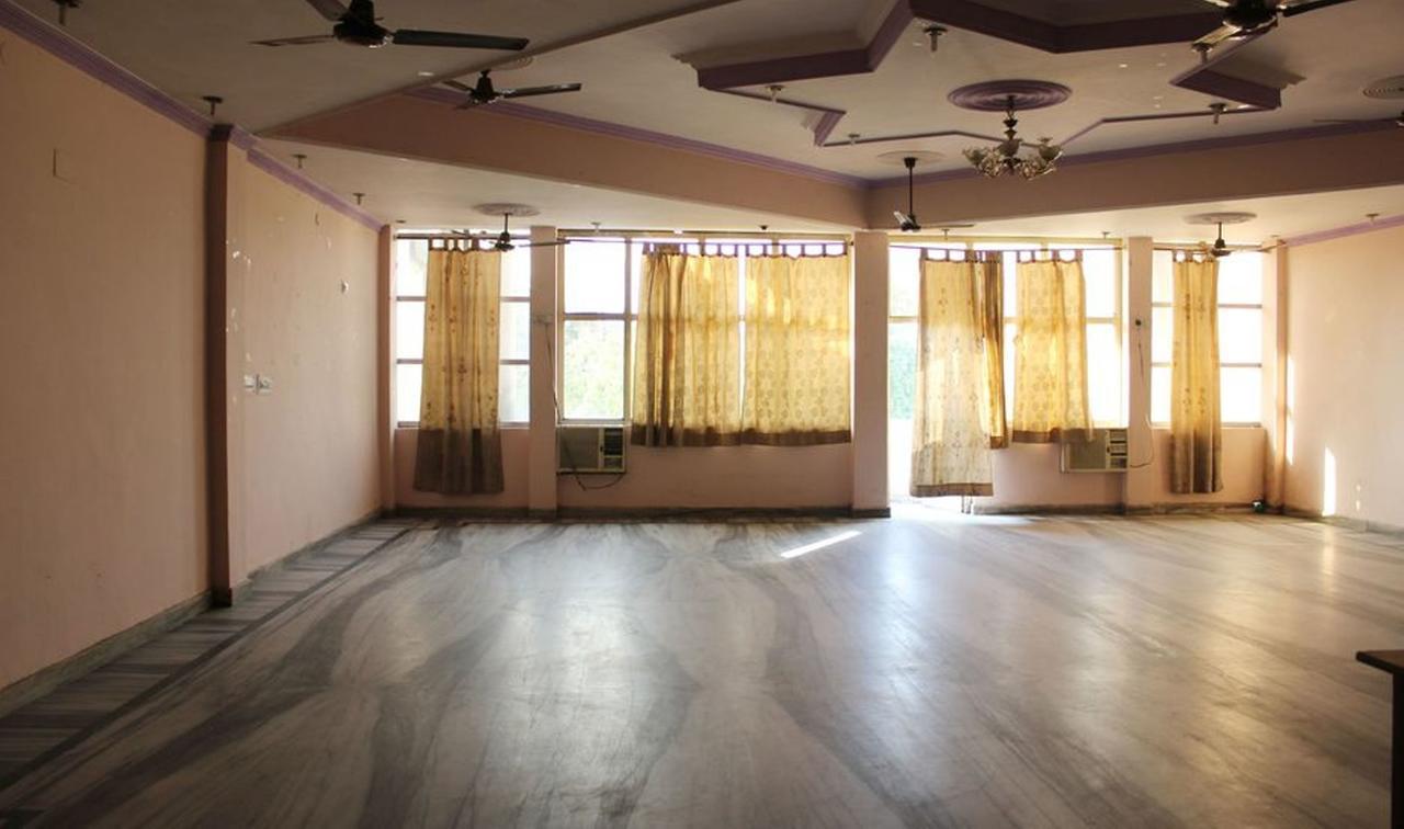 Hotel Satkar, Haridwār Exteriör bild